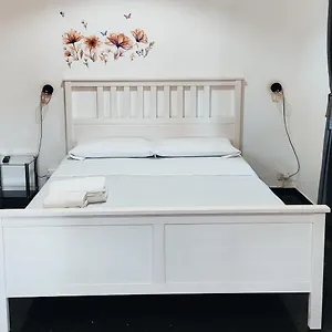camera-brignole-genova-rooms.hotelitalianriviera.com/