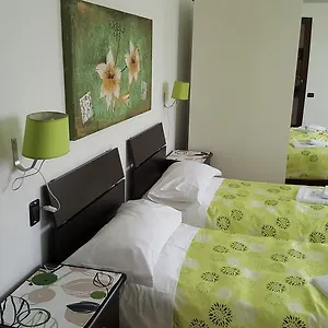 3* Affittacamere Arooms